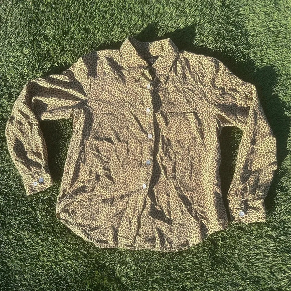 Spenser Jeremy Silk Cheetah print button down, size 6 - Picture 1 of 9